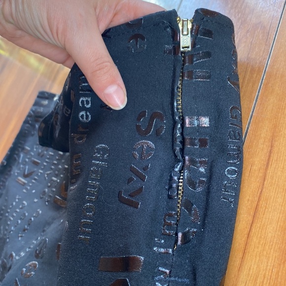 Y2K XOXO Flared Pants - Picture 5 of 9